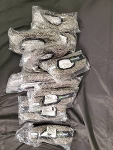 lot 56 image: Snoozies Skinnies Slipper Socks Leopard Print Small (Lot of 7)