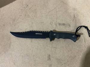 lot 41 image: Wartech 13 Chameleon Survival Knife W Sheath HWT03-GYL