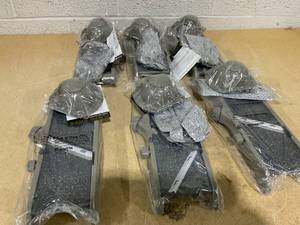 lot 313 image: LOT OF 6 Curtis Stone Dura Pan Mandoline