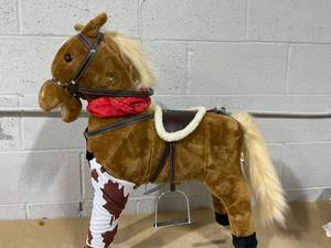 lot 327 image: Qaba Kids Plush Toy Rocking Horse Pony Toddler Ride on Animal for Girls Birthday Gifts with Realistic Sounds, Brown