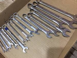 lot 325 image: (15) CRAFTSMAN SAE Combination Wrneches 14 - 34