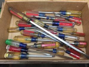 lot 326 image: Group CRAFTSMAN - PhilipsFlat Screwdrivers