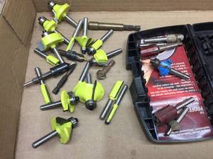 lot 357 image: Router Bits