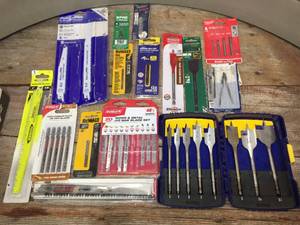 lot 363 image: Group Blades  Bits Dewalt - Irwin - Diablo - Bosch - Avanti