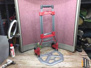 lot 107 image: MILWAUKEE Folding Cart