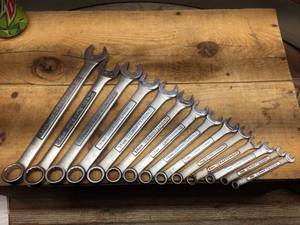 lot 121 image: CRAFTSMAN 14 Pc Sequential Metric Combination Wrenches 6mm - 18mm