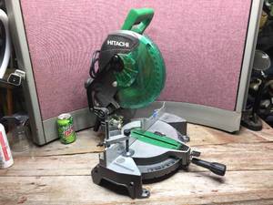 lot 133 image: HITACHI C10FCG Compound Miter Saw - Nice