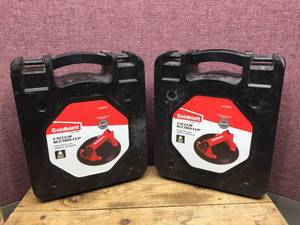 lot 140 image: 2 GOLDBLATT G12715 Vacuum Suction Cup - Like New
