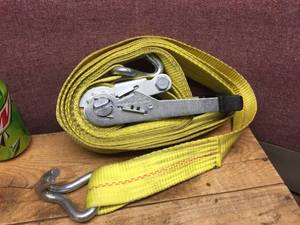 lot 144 image: PERFORMAX 27 J-Hook 2 Ratchet Strap - Nice