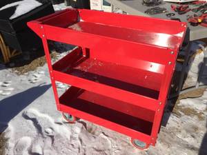 lot 152 image: Red - US GENERAL - 16 x 30 Rolling Service Cart - Nice