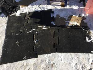 lot 153 image: 5 PC Heavy Rubber Interlocking Floor Mats - 28ish x 28ish