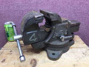 lot 156 image: Large BUFFALO #4 4-12 VISE