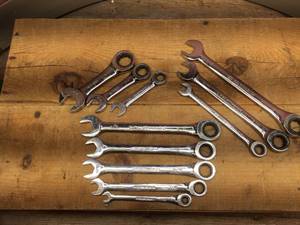 lot 176 image: Variety HUSKY - MASTERFORCE - GEAR WRENCH Ratcheting Combination Wrenches