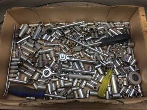 lot 181 image: Large Variety SAEMetric 14 Dr Sockets - Extensions - Ratchets