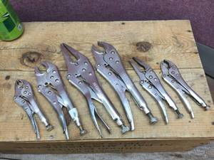lot 204 image: 6 Vise Grip Type Adjustable Locking Pliers