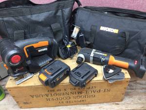 lot 221 image: WORX - WX550L 20V Cordless Jig SawWX66L 20V Cordless Multi Tool