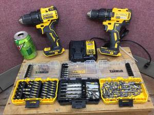 lot 225 image: DEWALT 20V Cordless Drills - Charger - Bit Sets