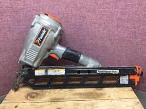 lot 239 image: PASLODE F350S PowerMaster Plus - Air Nailer