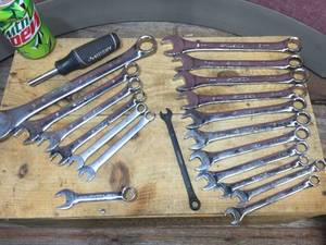 lot 273 image: Variety HUSKY SAEMetric - Combination Wrenches