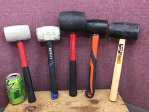 lot 298 image: 5 Rubber Mallets - Decent