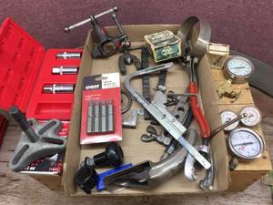 lot 309 image: Variety Group Automotive - Pullers - Tools - Gauges