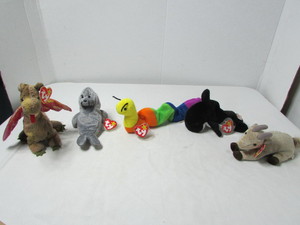 lot 56 image: Vintage Beanie Babies