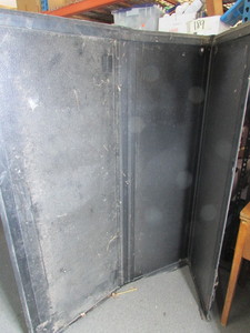 lot 32 image: Truck Bed Hard Top