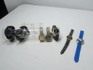 lot 80 image: Mens Wrist Watches