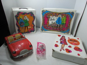 lot 10 image: Vintage Barbie Lot