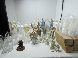 lot 135 image: Religious Figurines