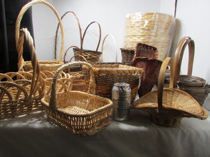 lot 140 image: Whicker Planter Baskets