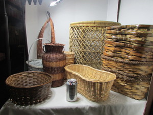 lot 142 image: Whicker Planter Baskets