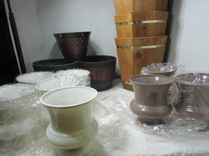 lot 169 image: Flower Pots