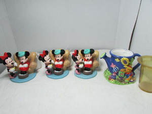 lot 174 image: Mickey and Minnie Mouse Floral Planters