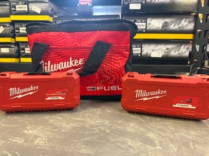 lot 16 image: Milwaukee Shockwave 120 pc impact set & Brand new M18 Fuel bag