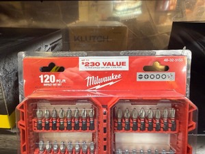 lot 20 image: Milwaukee Shockwave 120PC Bit Set