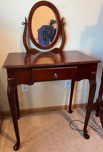 lot 13 image: Vintage Wood Vanity Table with Oval Mirror and Drawer