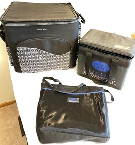 lot 46 image: Creative Memories Storage Tote Bag Set - 3 Piece Organizer Lot