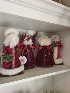lot 151 image: Set of 4 Santa Claus Holiday Figurines with Red Velvet Robes
