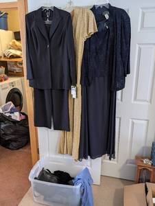 lot 253 image: Womens Clothing Lot Dresses (Alex Evenings), Blazer Set, Silk Top, Coach Purse - Various Sizes