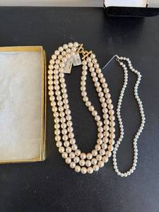 lot 118 image: Pearl Necklaces - 3-Strand & 18-Inch Single Strand Both New with Tags