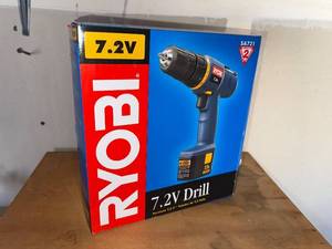 lot 421 image: Ryobi SA721 7.2V Drill - Cordless DrillDriver Boxed