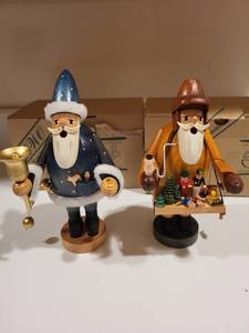 lot 206 image: Set of 2 Erzgebirge German Wooden Smoking Manikins with Boxes