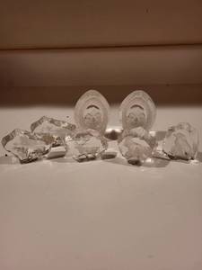 lot 211 image: Maleras Sweden Full Lead Crystal Paperweight Set with Animal and Eskimo Motifs