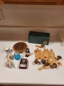 lot 221 image: Assorted Decorative Collectibles and Jewelry Including Porcelain Miniatures and 1928 Brooch