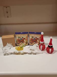 lot 246 image: Set of 5 Swedish Handmade Crystal Figurines by Lindshammar and Santa Decorations