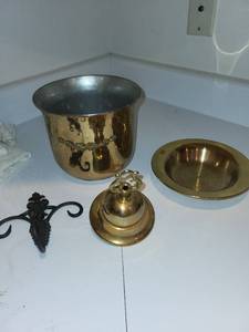 lot 269 image: Collection of Brass Decorative Items Including Bell, Wall Hook, Bowl, and Ice Bucket