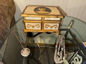 lot 317 image: Circular Mosaic Inlay Pendant Necklace on Silver Chain - Includes Ornate Jewelry Box