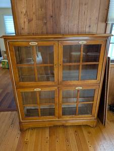 lot 6 image: Vintage Oak 4-Door Glass-Front Display Cabinet  China Hutch