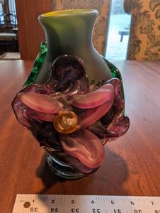 lot 9 image: Handmade Glass Vase - 8 in Tall - Pink-Purple Flower with Green Leaves